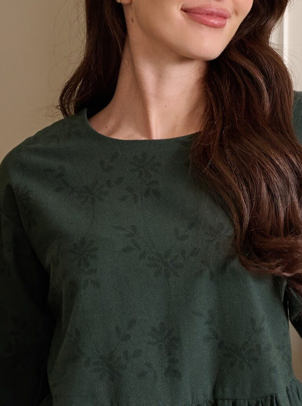 Блузка с баской с длинным рукавом