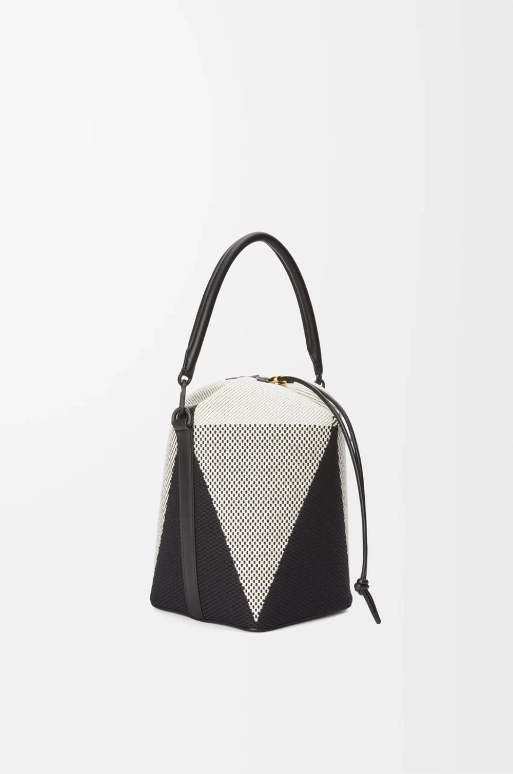 Loewe Сумка-ведро Treasure Bako из жаккардовой парусины и телячьей кожи, натуральный/черный