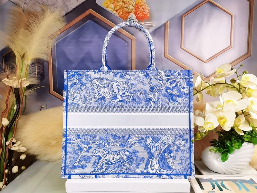 Christian Dior Book Tote 42 cm