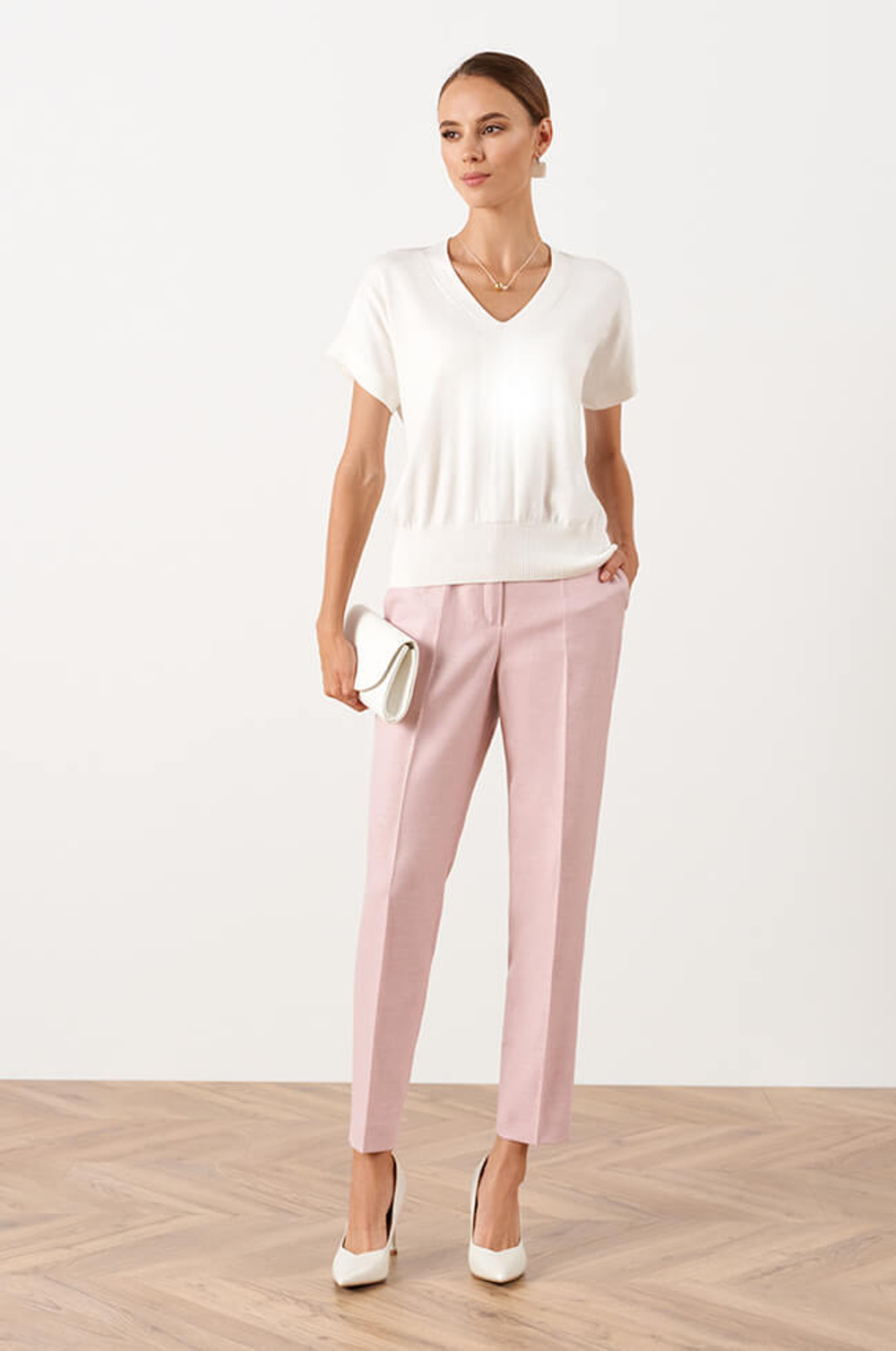 23006 Джемпер женский (молочный)