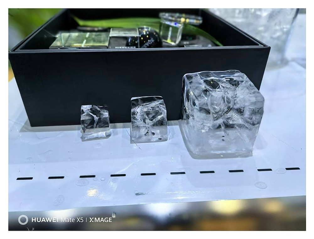 Льдогенератор Hurakan HKN-IMQ220