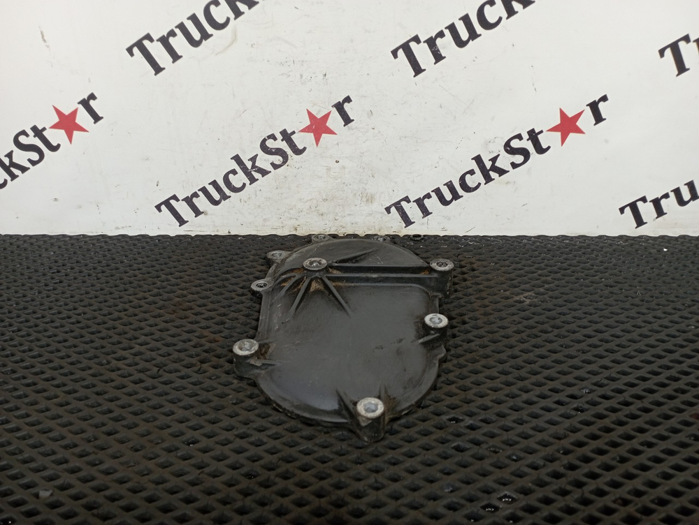 Крышка плиты двигателя передняя 2018г