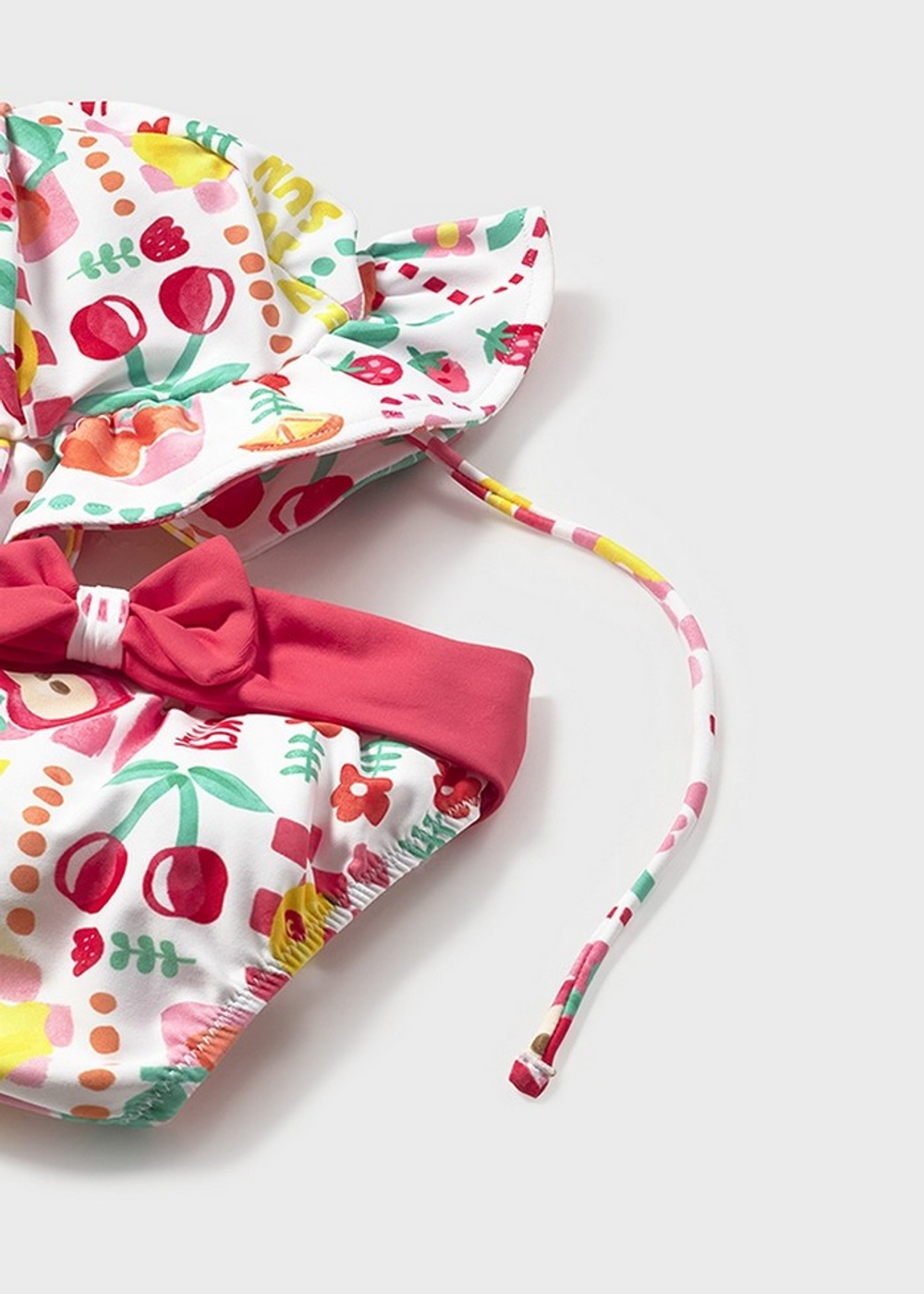 майка с плавками и панамкой