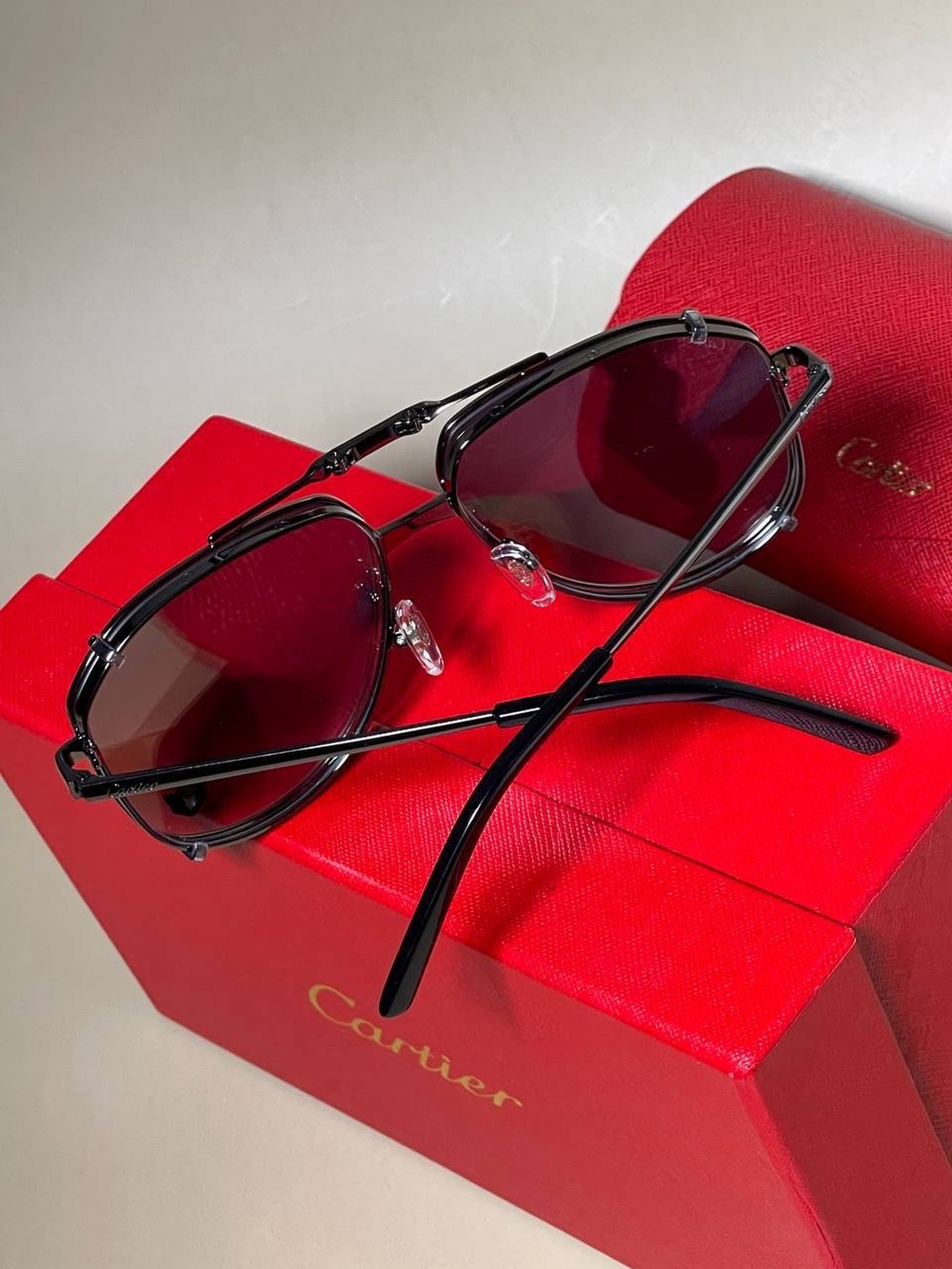 Солнечные очки Cartier