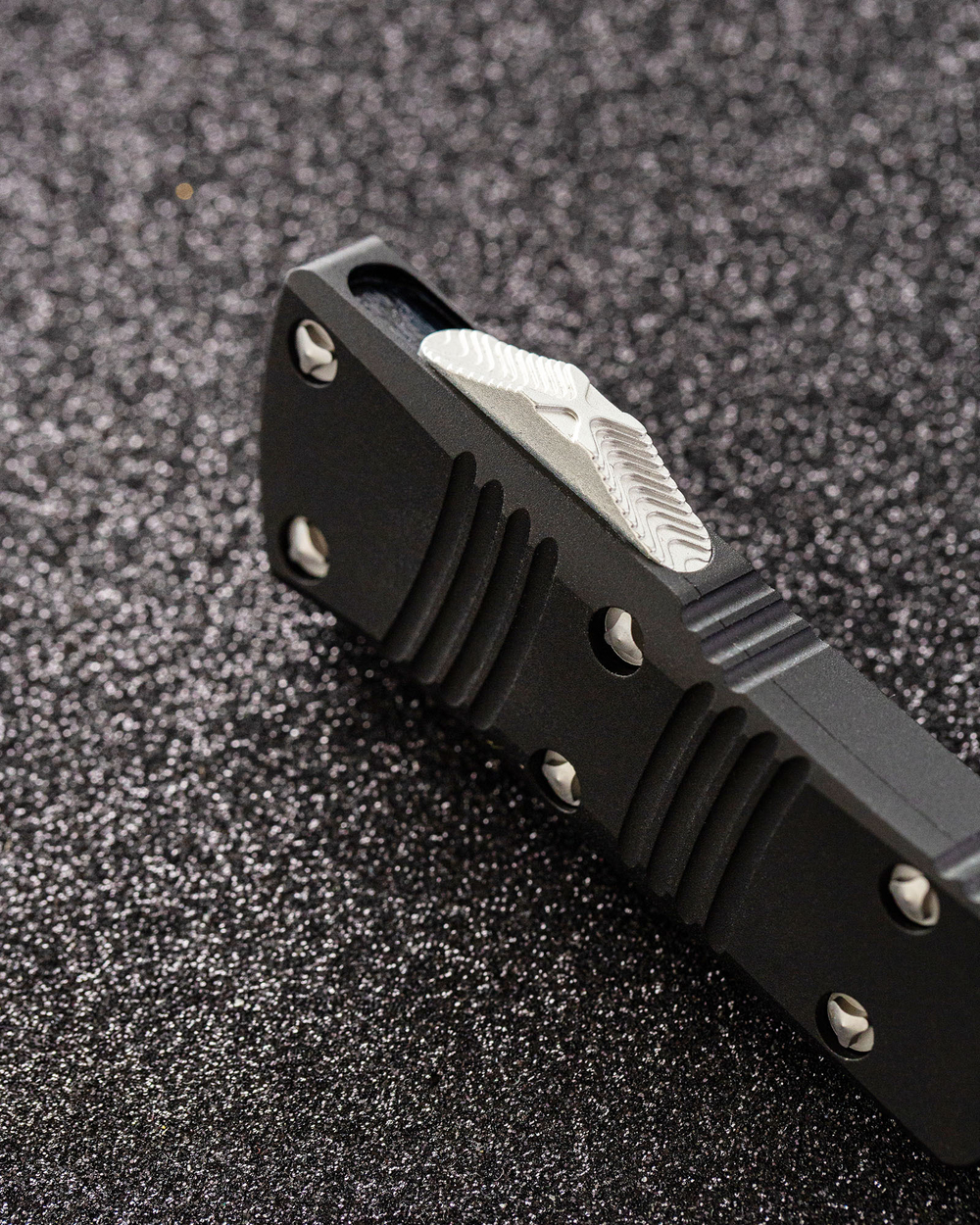 Автоматический складной нож SteelBro Mini Troodon Tanto Stonewash 240-4T (черный) фронталка/выкидуха