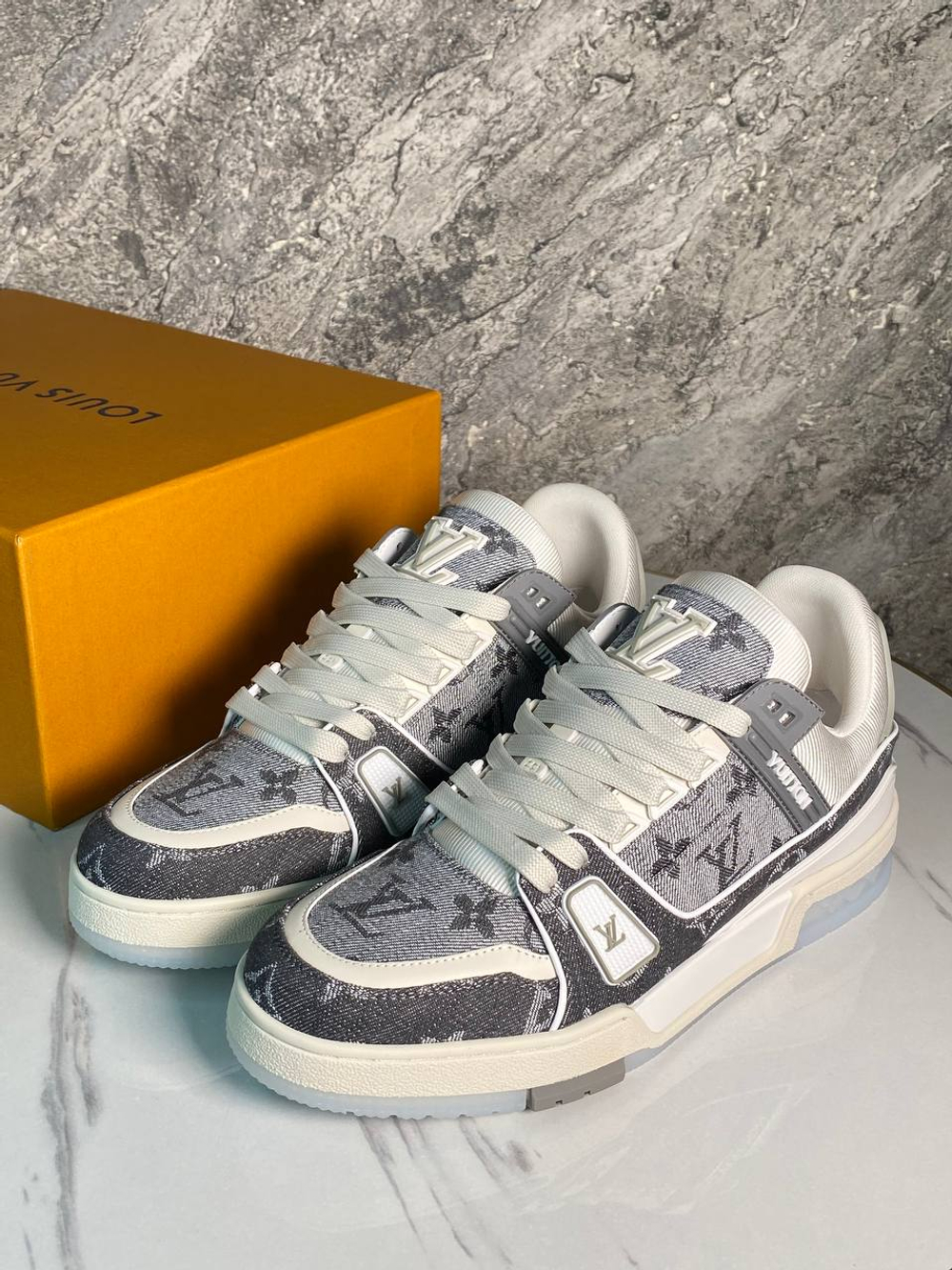 Кроссовки Louis Vuitton