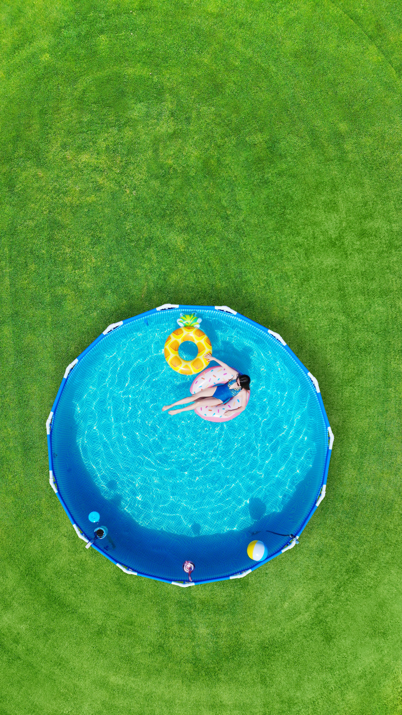 Как ухаживать за водой в надувном и каркасном бассейне?