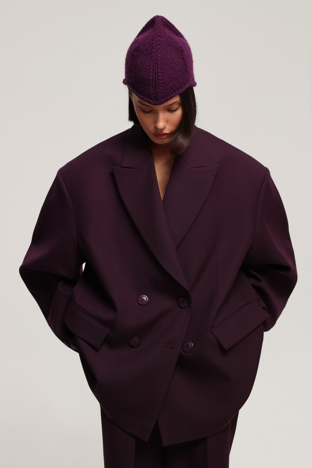 Вязаная шапка-шлем