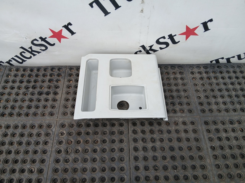 Накладка стенки левой 2023г