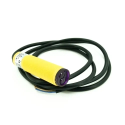 Оптический датчик М18, дистанция 300мм NPN NO (E3F-DS30C4)