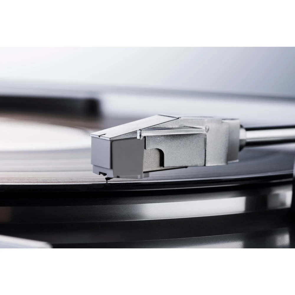 Проигрыватель виниловых пластинок Denon DP-29F (серебристый)