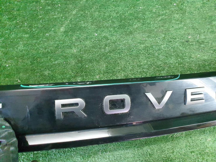 Фонарь крышки багажника Range Rover Velar (17-23)