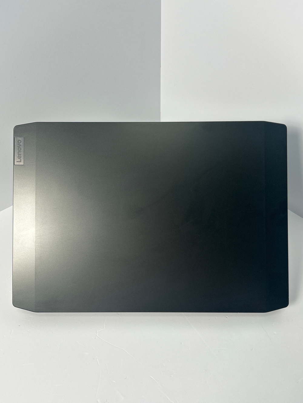 Ноутбук игровой Lenovo ideapad Gaming 3 15ARH05 (82EY009HRK) 15.6"/AMD Ryzen 5 4600H/RAM 8GB DDR4/256GB SSD/NVIDIA GeForce GTX 1650 4GB/1920х1080/IPS/DOS/Подсветка кл-ры: LED/Цвет черный. Состояние: C1