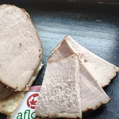 Ветчина из индейки варено-копченая / 400 гр Ветчина из индейки варено-копченая / 400 гр