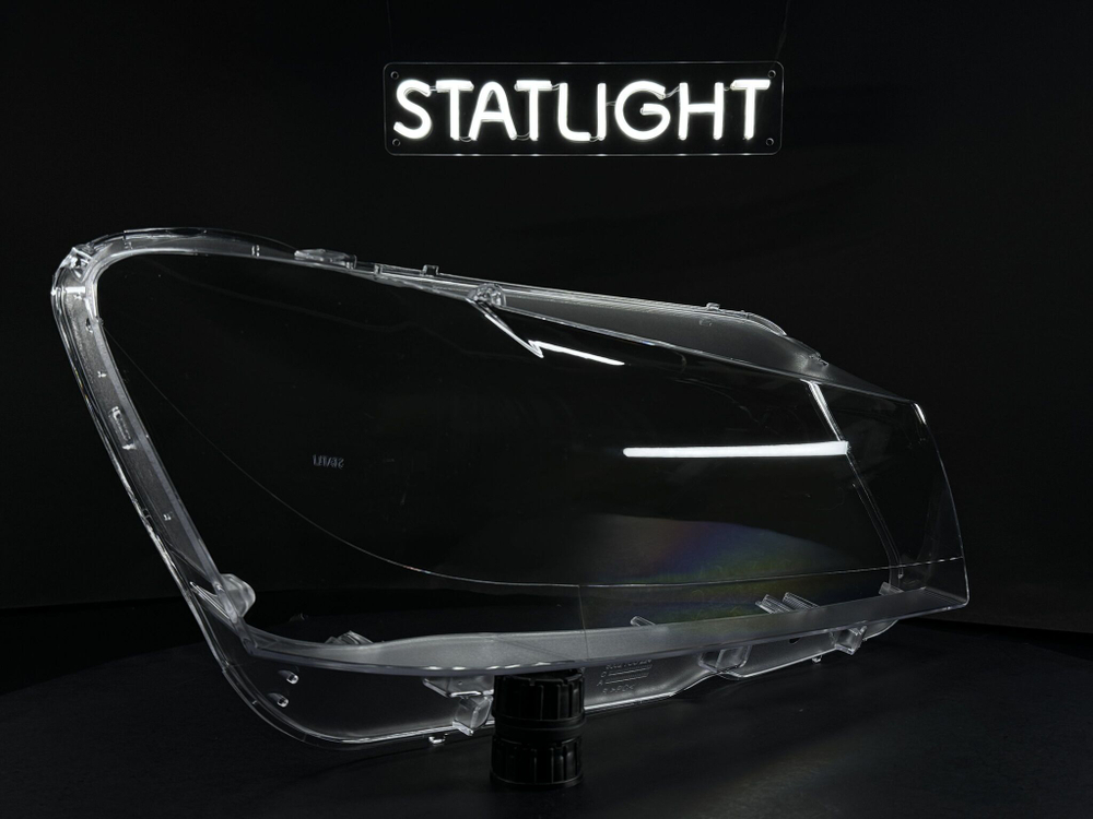 Правое стекло фары BMW X3 F25 2011-2014