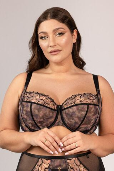 BLURRY Softfullcup Бюст