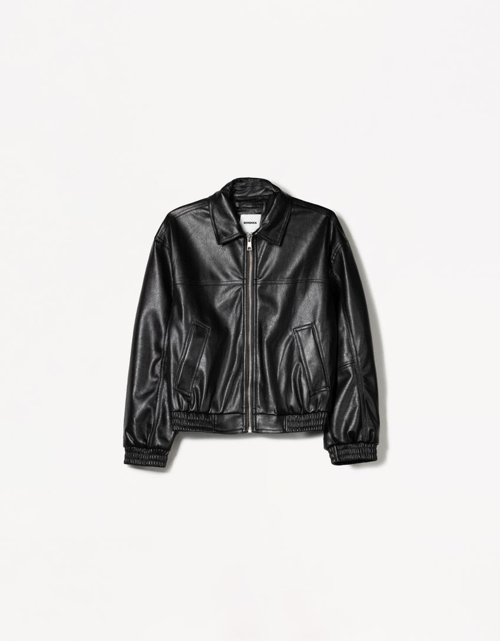 BERSHKA Куртка из искусственной кожи, черный