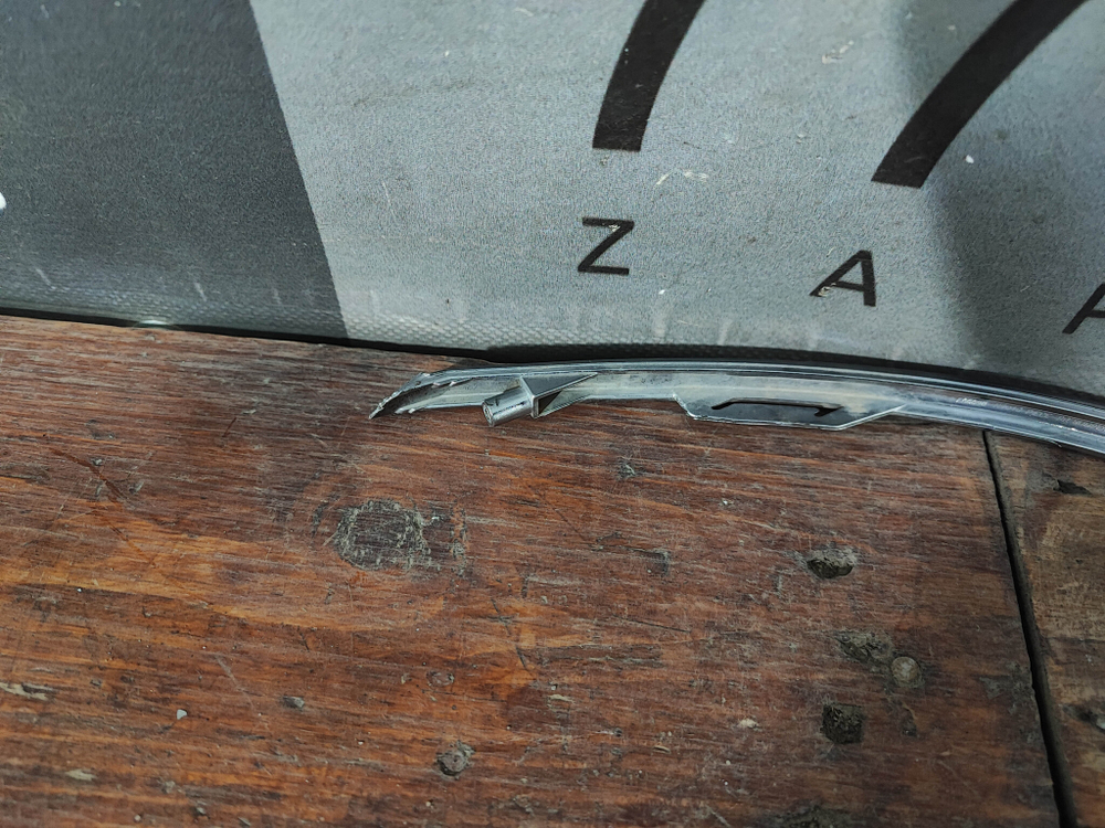 Молдинг переднего бампера Hyundai Tucson 4 (NX4) 20-нв Б/У Оригинал 86698N9010