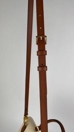 Сумка Louis Vuitton Montaigne