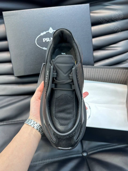 Кроссовки Prada