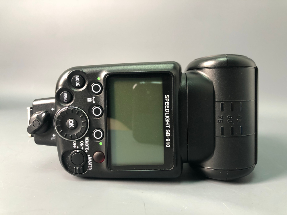 Nikon Speedlight SB-910