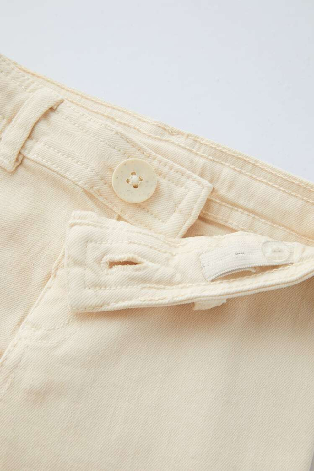 ZARA ДЖИНСЫ В МОРСКОМ СТИЛЕ, ЭКРЮ