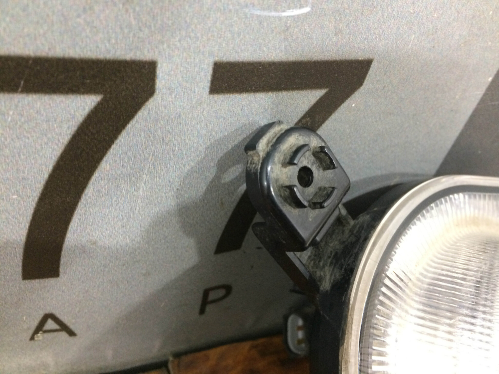 ПТФ передняя правая Kia Rio 4 (FB) 17-20 Б/У Оригинал 92208H0000