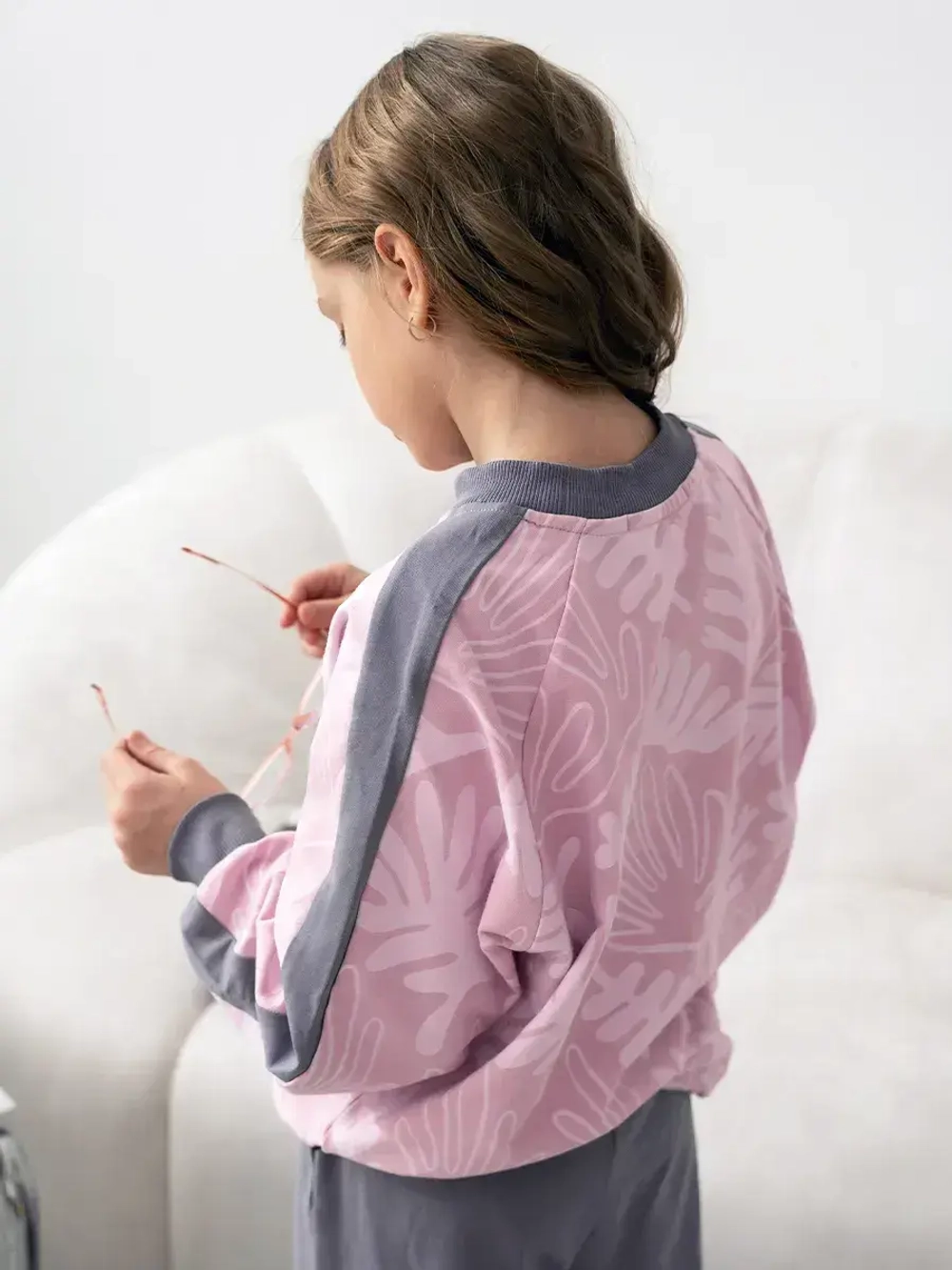 Костюм для девочки на осень, свитшот и штаны