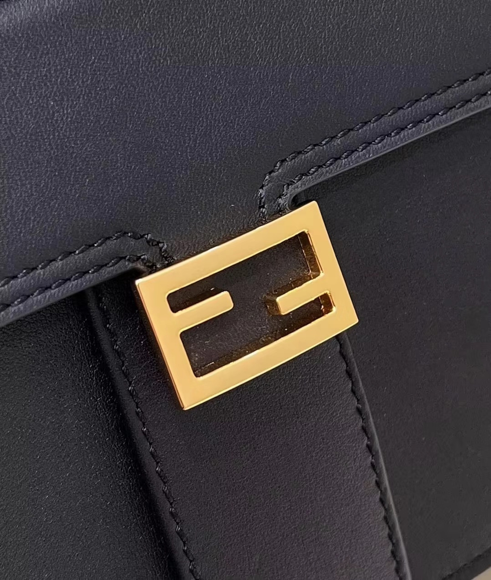 Fendi Peekaboo 23 cm