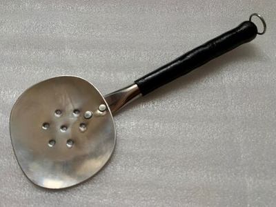 Капкир рукоятка пластик 27 см.