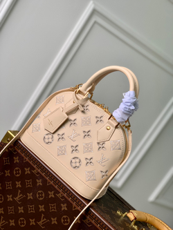 Louis Vuitton Alma BB