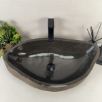 Раковина из речного камня RS-64913 70*39*15 0858