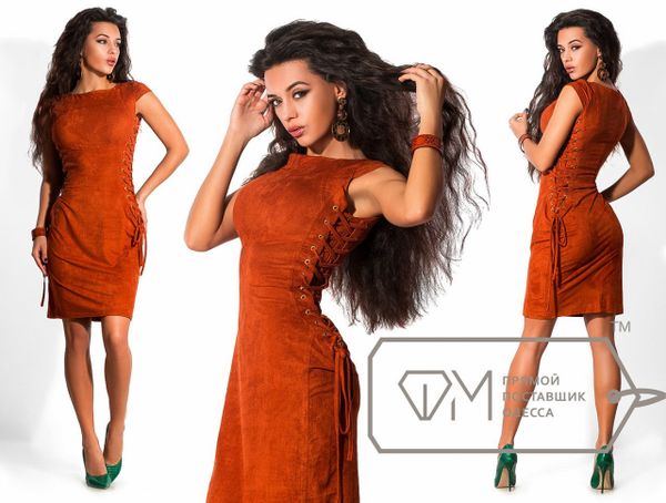 Стильное замшевое платье Стильное замшевое платье