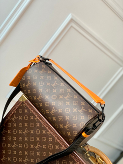 Louis Vuitton Polochon MM