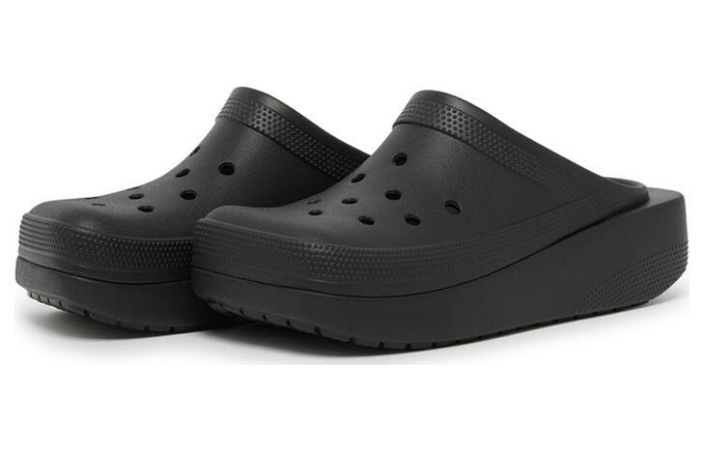Crocs Blunt Toe