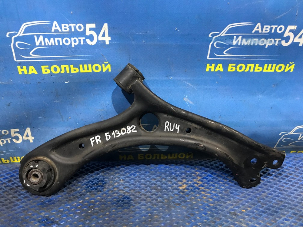 Рычаг передний правый Honda VEZEL 2013-2021