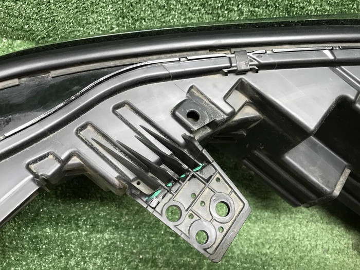 Фара правая Changan CS75PLUS (2021-2024) LED