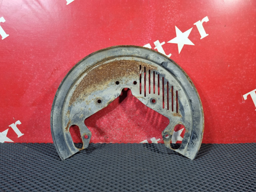 Пыльник тормозного диска левый