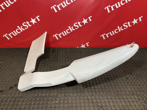 Спойлер кабины боковой верхний левый