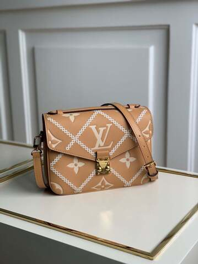 Louis Vuitton Pochette Metis