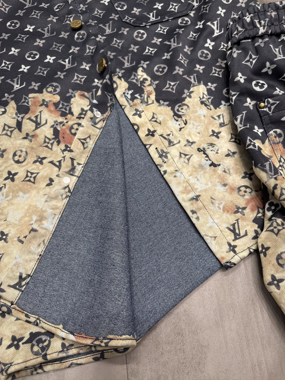 Мужской костюм Louis Vuitton