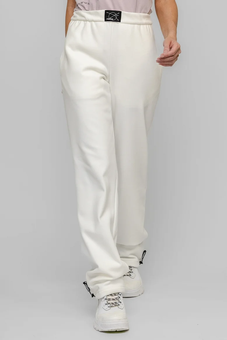 Брюки спортивные с утяжкой внизу, женские, цвет "Молочные берега"