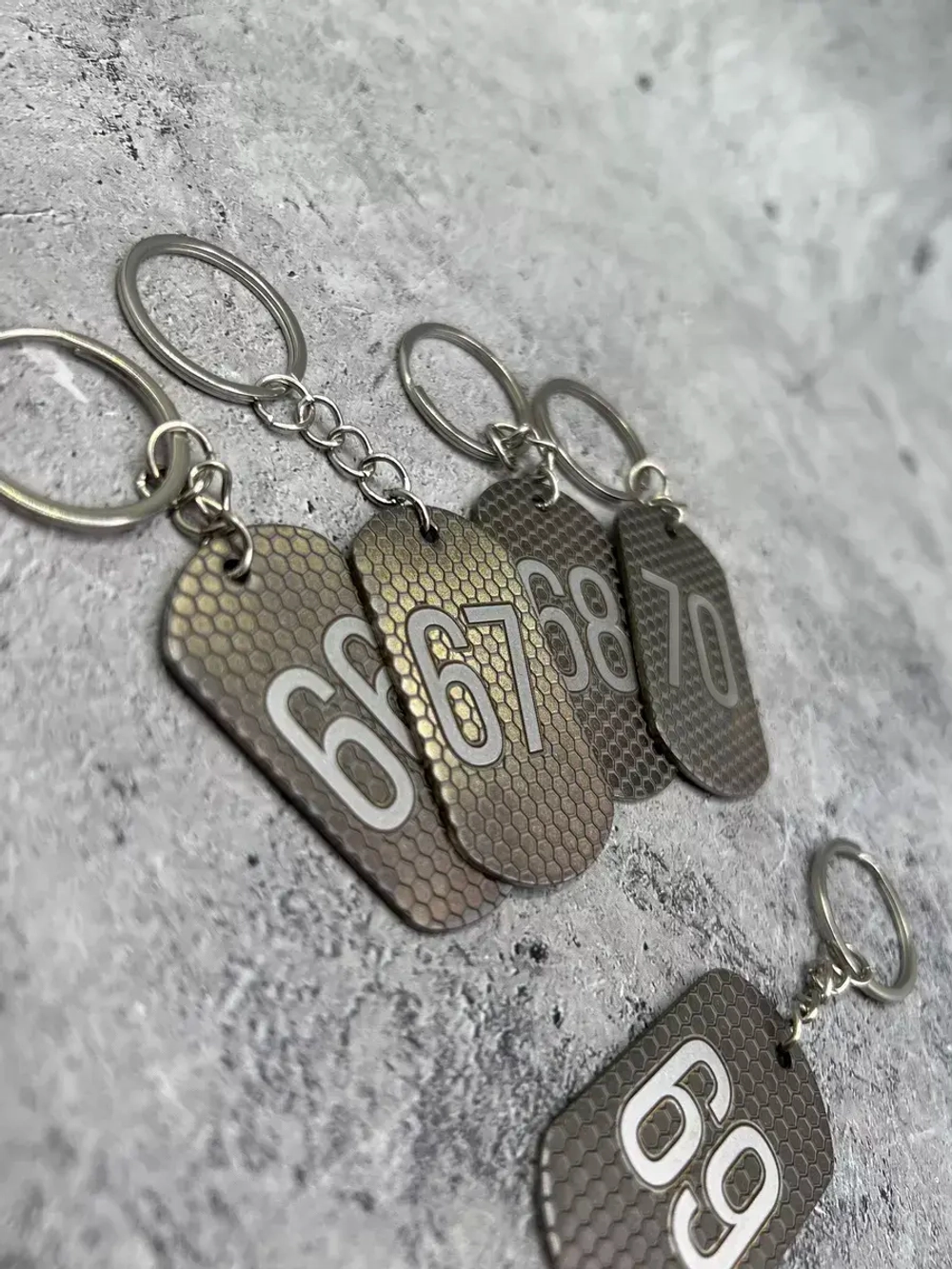 Номерки на ключи металлические 66-70