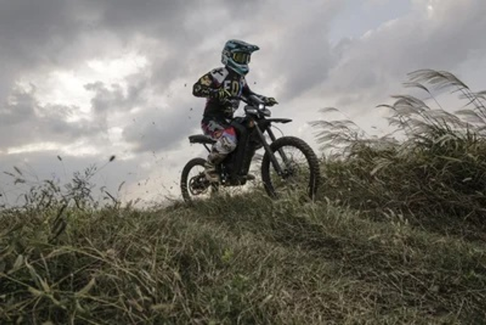 Электромотоцикл SHARMAX Q2 Enduro