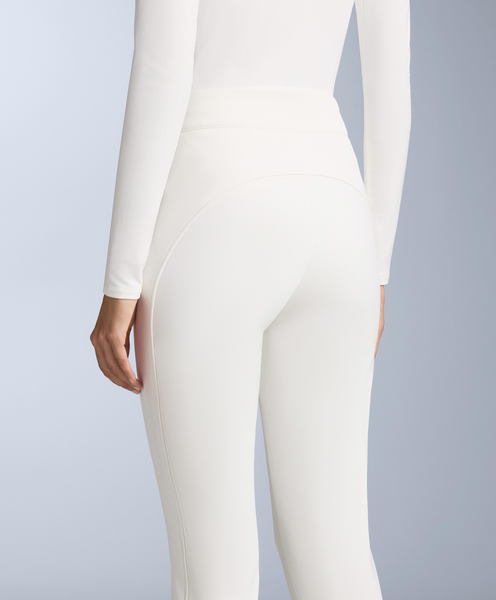 OYSHO Водонепроницаемые расклешенные брюки SKI полной длины, белый