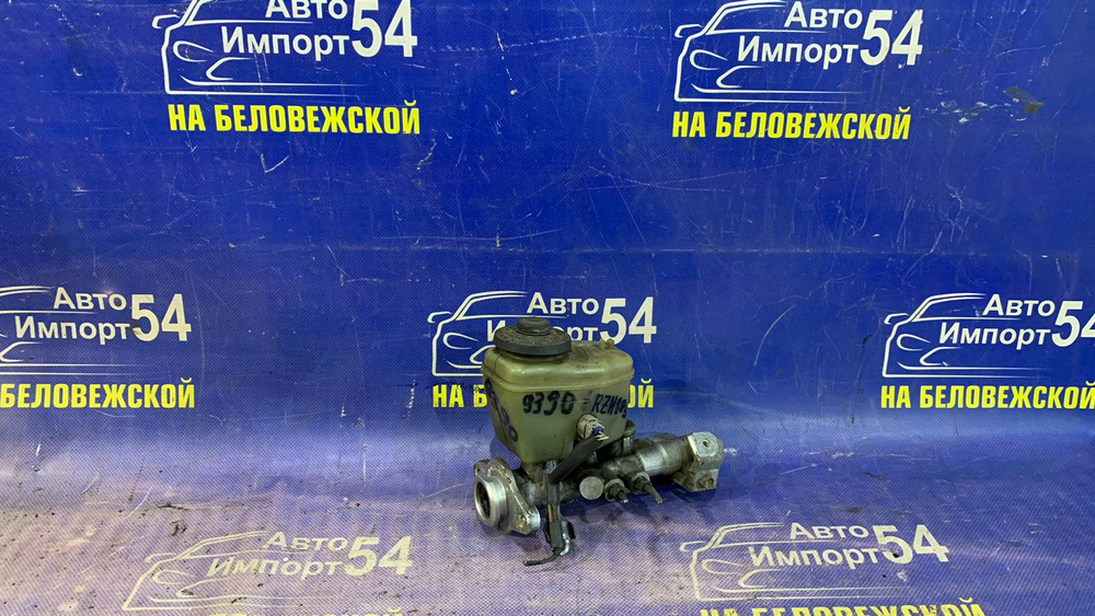 Главный тормозной цилиндр TOYOTA HILUX SURF 1995-2002