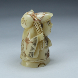 Нэцкэ Дайкоку с тыквой горлянкой и персиком