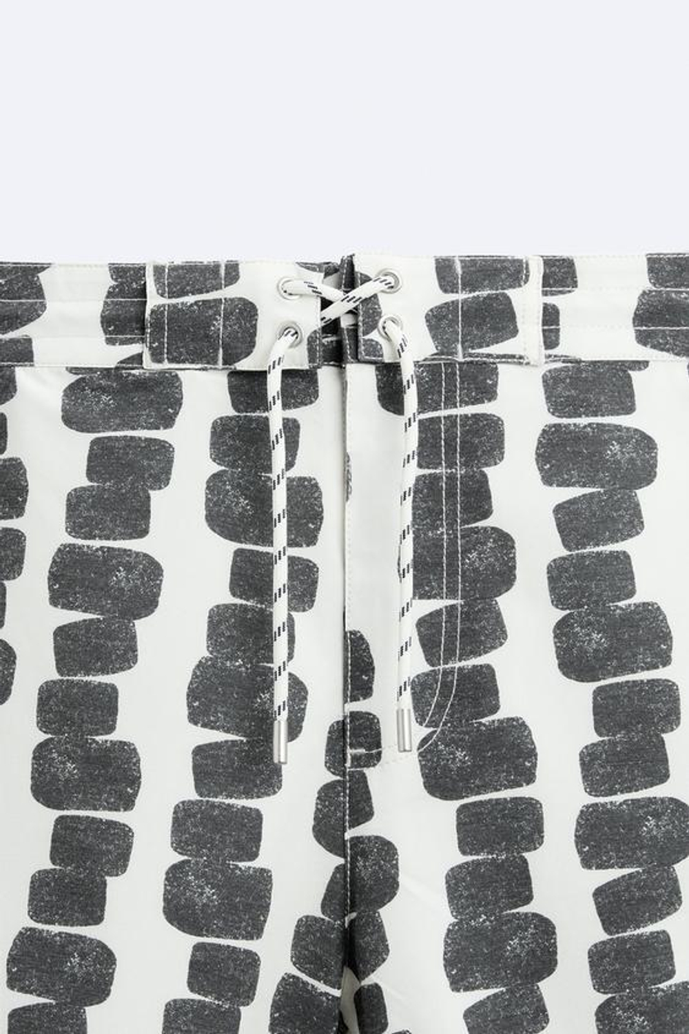 ZARA ДЛИННЫЕ ПЛАВКИ ИЗ ТКАНИ С АБСТРАКТНЫМ ПРИНТОМ, ЧЕРНЫЙ