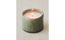 Zara Home Свеча ароматическая PURE GARDENIA 150 г, растительный воск, аромат цветочный, Белый
