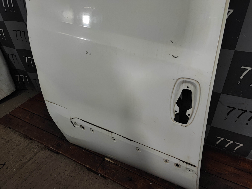 Дверь задняя правая глухая Fiat Doblo 2 09-22 Б/У Оригинал 51814434